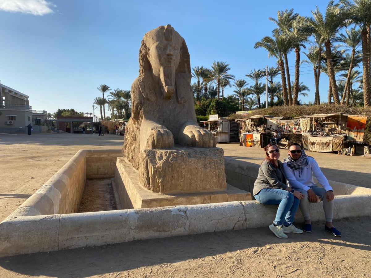 H100 Pyramids View Hostel Giza Bagian luar foto